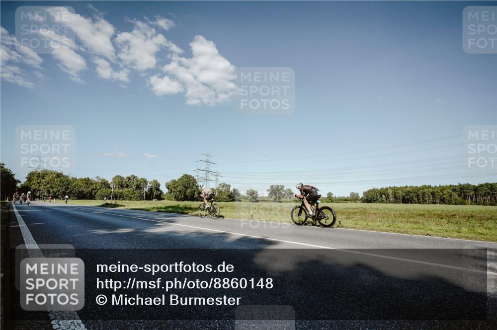 07.09.2025 - 19. Norderstedt Triathlon Michael Burmester http://msf.ph/oto/8860148 07.09.2025 15:51:04 Radfahren 527, 528, 1043, 1442 meine-sportfotos.de