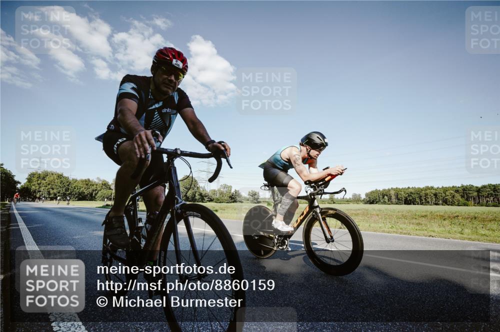 07.09.2025 - 19. Norderstedt Triathlon Michael Burmester http://msf.ph/oto/8860159 07.09.2025 15:51:09 Radfahren 409, 528, 1050, 1624 meine-sportfotos.de