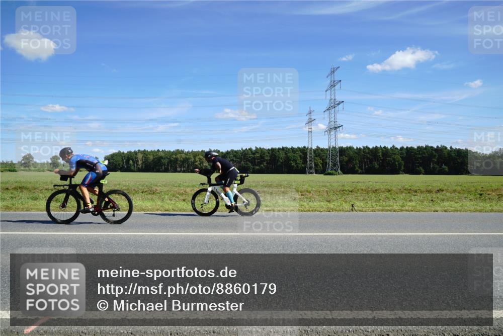 07.09.2025 - 19. Norderstedt Triathlon Michael Burmester http://msf.ph/oto/8860179 07.09.2025 13:48:03 Radfahren  meine-sportfotos.de