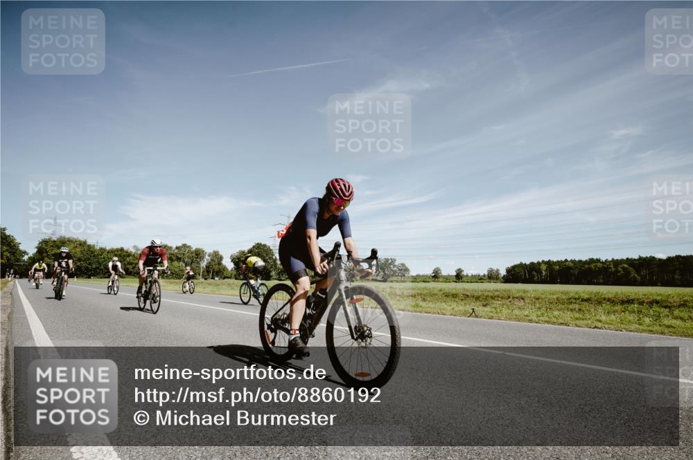 07.09.2025 - 19. Norderstedt Triathlon Michael Burmester http://msf.ph/oto/8860192 07.09.2025 12:52:22 Radfahren 153, 160, 179, 219, 338, 1292, 1356 meine-sportfotos.de