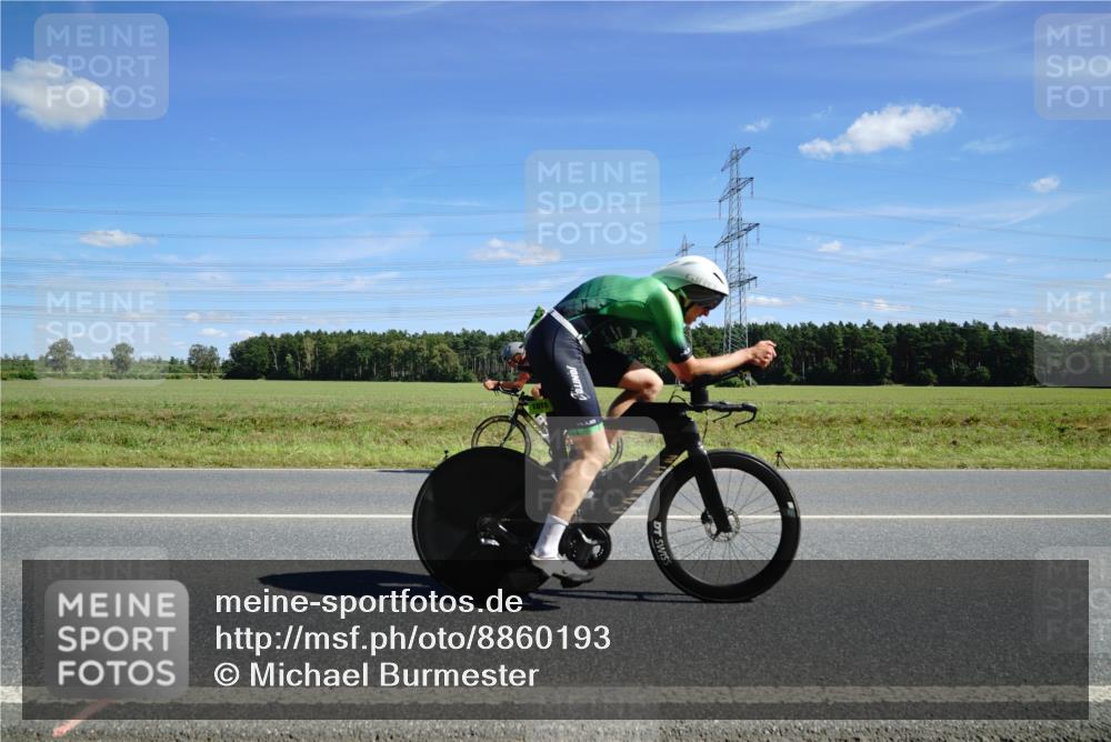 07.09.2025 - 19. Norderstedt Triathlon Michael Burmester http://msf.ph/oto/8860193 07.09.2025 13:48:17 Radfahren 1013, 1015, 1031 meine-sportfotos.de