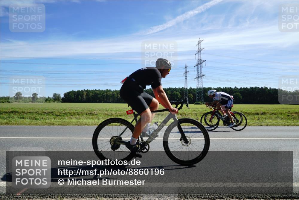 07.09.2025 - 19. Norderstedt Triathlon Michael Burmester http://msf.ph/oto/8860196 07.09.2025 11:47:31 Radfahren 155, 201, 252 meine-sportfotos.de