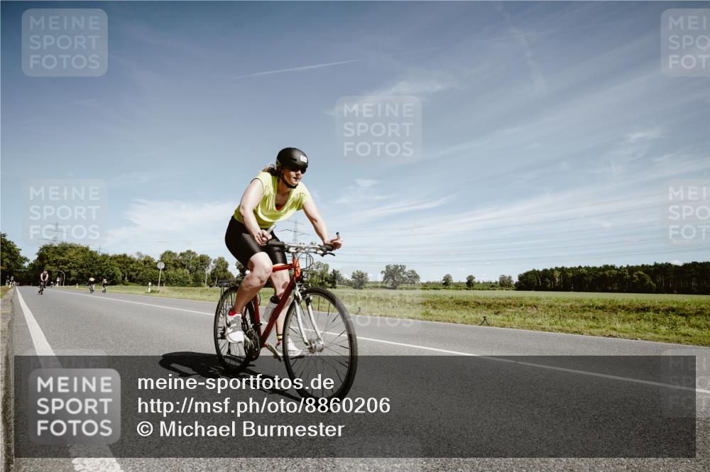 07.09.2025 - 19. Norderstedt Triathlon Michael Burmester http://msf.ph/oto/8860206 07.09.2025 12:52:25 Radfahren 179, 219, 338, 1356 meine-sportfotos.de