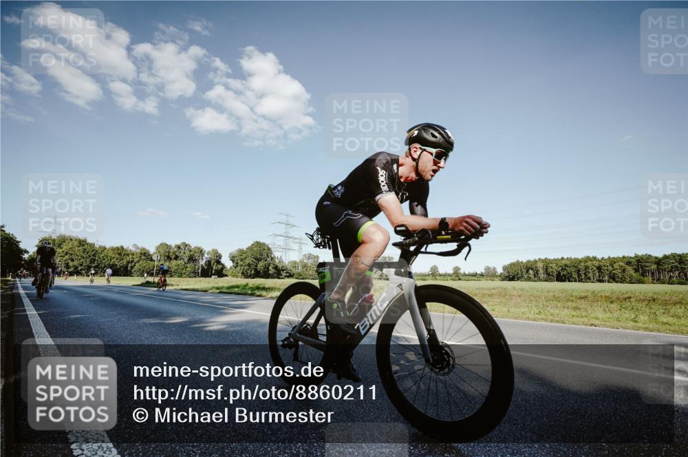07.09.2025 - 19. Norderstedt Triathlon Michael Burmester http://msf.ph/oto/8860211 07.09.2025 15:51:29 Radfahren 540, 1067, 1418, 1454, 1509, 1571 meine-sportfotos.de