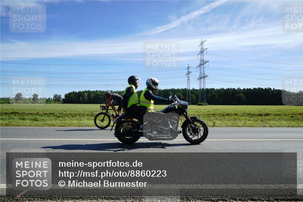 07.09.2025 - 19. Norderstedt Triathlon Michael Burmester http://msf.ph/oto/8860223 07.09.2025 11:47:40 Radfahren  meine-sportfotos.de