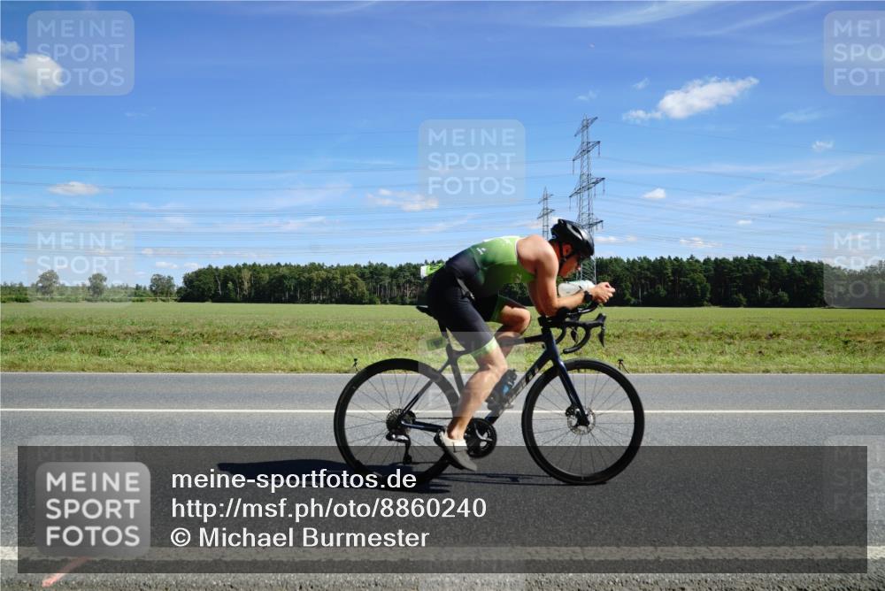 07.09.2025 - 19. Norderstedt Triathlon Michael Burmester http://msf.ph/oto/8860240 07.09.2025 13:48:45 Radfahren 999, 1003, 1007, 1438 meine-sportfotos.de