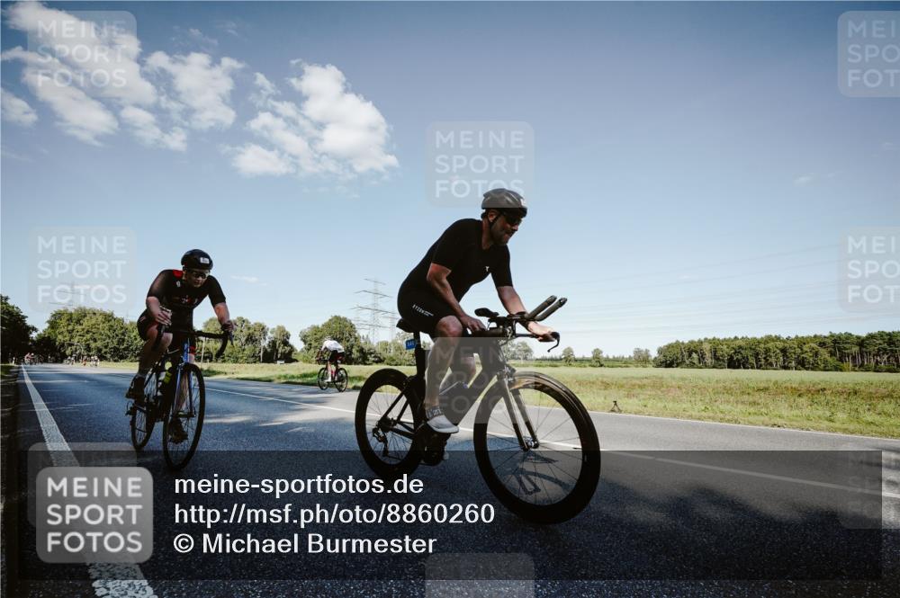07.09.2025 - 19. Norderstedt Triathlon Michael Burmester http://msf.ph/oto/8860260 07.09.2025 15:51:48 Radfahren 1077, 1413, 1432 meine-sportfotos.de