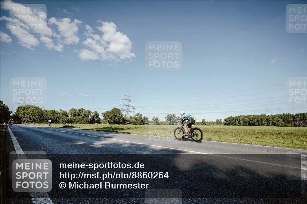 07.09.2025 - 19. Norderstedt Triathlon Michael Burmester http://msf.ph/oto/8860264 07.09.2025 15:51:50 Radfahren 1077, 1413, 1432 meine-sportfotos.de