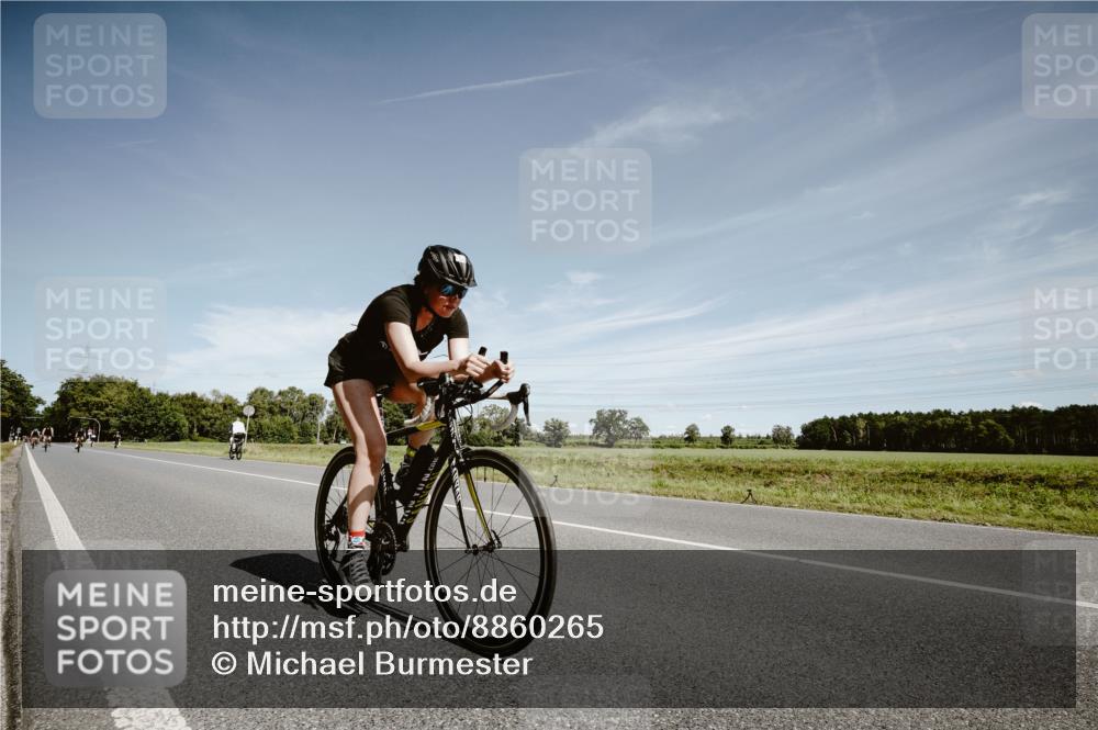 07.09.2025 - 19. Norderstedt Triathlon Michael Burmester http://msf.ph/oto/8860265 07.09.2025 12:53:22 Radfahren 319 meine-sportfotos.de