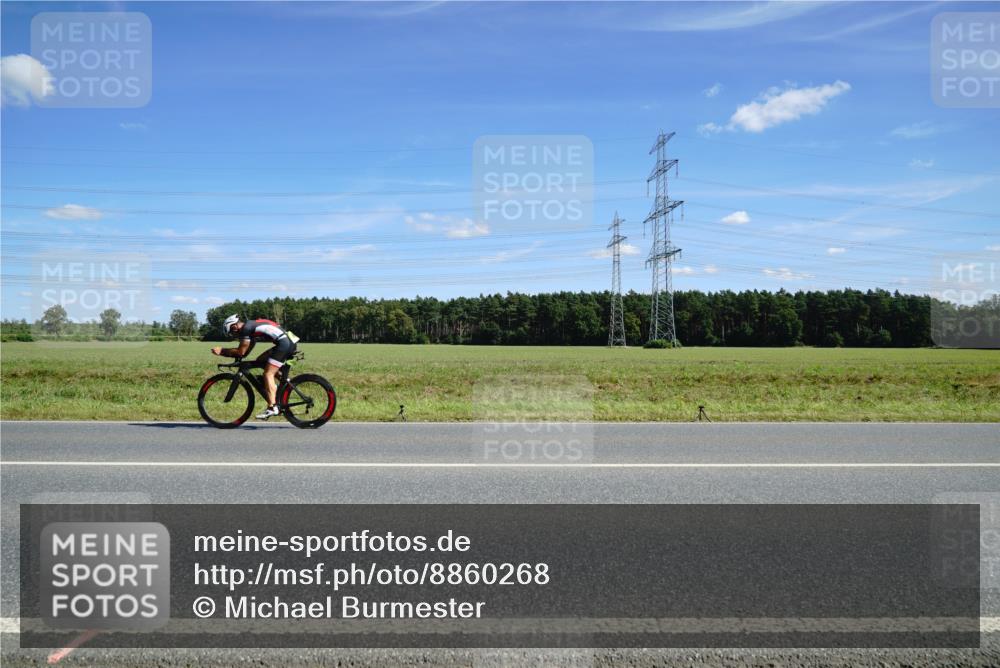 07.09.2025 - 19. Norderstedt Triathlon Michael Burmester http://msf.ph/oto/8860268 07.09.2025 13:49:03 Radfahren 991, 1029 meine-sportfotos.de