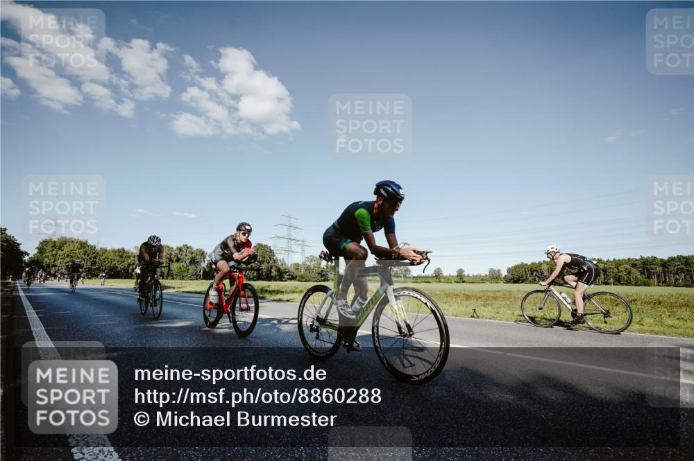 07.09.2025 - 19. Norderstedt Triathlon Michael Burmester http://msf.ph/oto/8860288 07.09.2025 15:52:00 Radfahren 408, 431, 918, 1075, 1079, 1087, 1100, 1455, 1545, 1570, 1610 meine-sportfotos.de