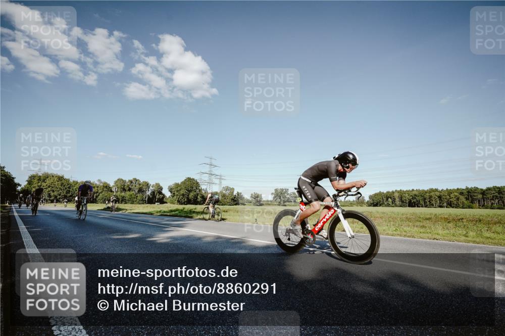 07.09.2025 - 19. Norderstedt Triathlon Michael Burmester http://msf.ph/oto/8860291 07.09.2025 15:52:01 Radfahren 431, 918, 1075, 1079, 1087, 1100, 1455, 1545, 1570, 1610 meine-sportfotos.de