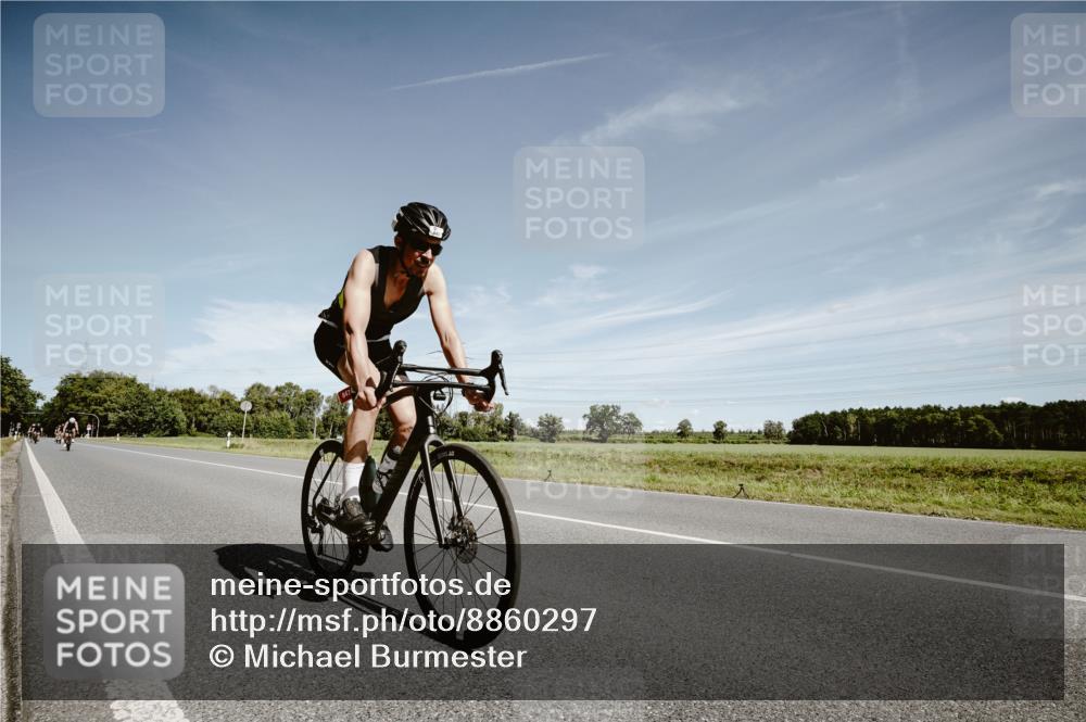 07.09.2025 - 19. Norderstedt Triathlon Michael Burmester http://msf.ph/oto/8860297 07.09.2025 12:53:56 Radfahren 847 meine-sportfotos.de