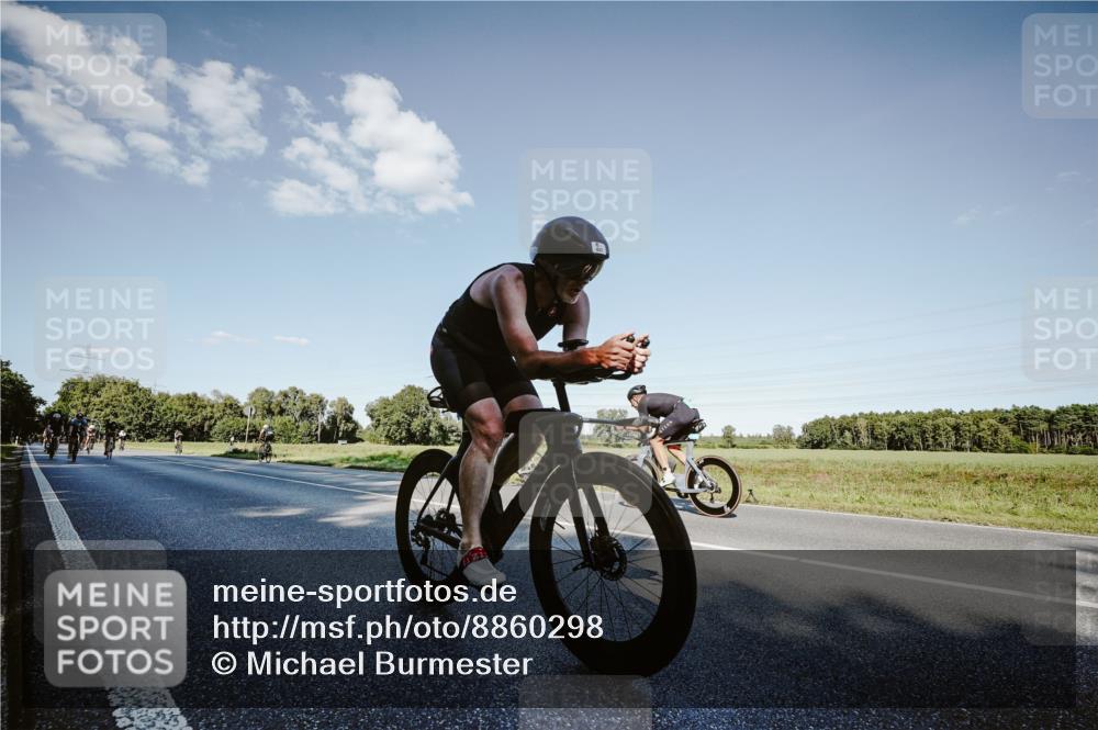 07.09.2025 - 19. Norderstedt Triathlon Michael Burmester http://msf.ph/oto/8860298 07.09.2025 15:52:03 Radfahren 431, 494, 512, 1079, 1100, 1103, 1455, 1545, 1610 meine-sportfotos.de