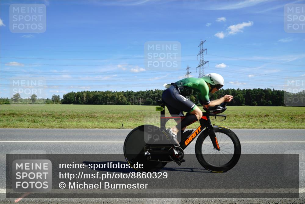 07.09.2025 - 19. Norderstedt Triathlon Michael Burmester http://msf.ph/oto/8860329 07.09.2025 13:49:45 Radfahren 369, 1016, 1406 meine-sportfotos.de