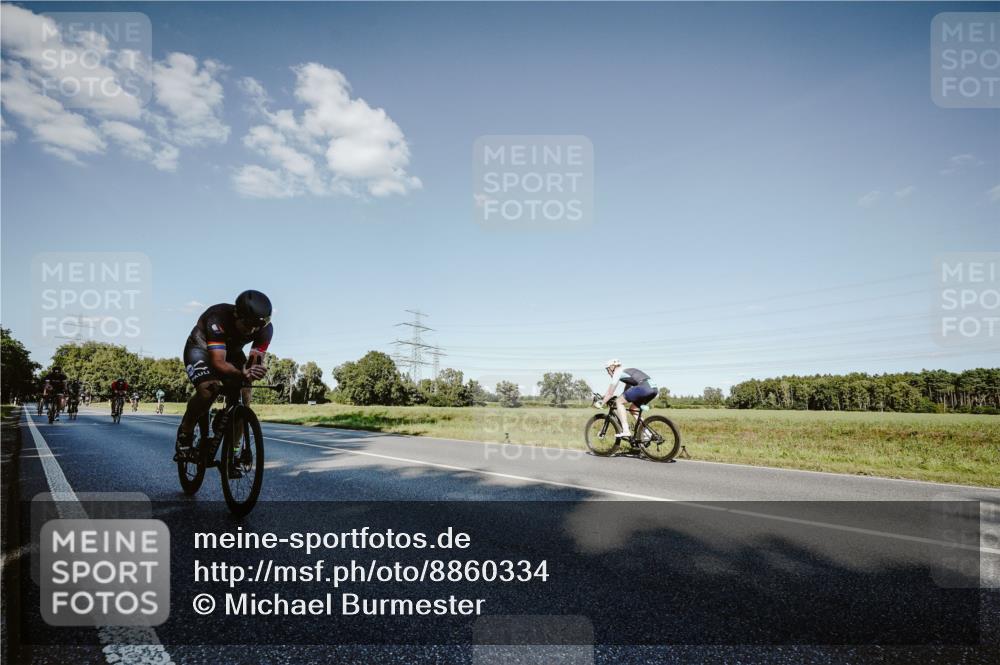 07.09.2025 - 19. Norderstedt Triathlon Michael Burmester http://msf.ph/oto/8860334 07.09.2025 15:52:14 Radfahren 487, 499, 509, 942, 1448, 1464 meine-sportfotos.de