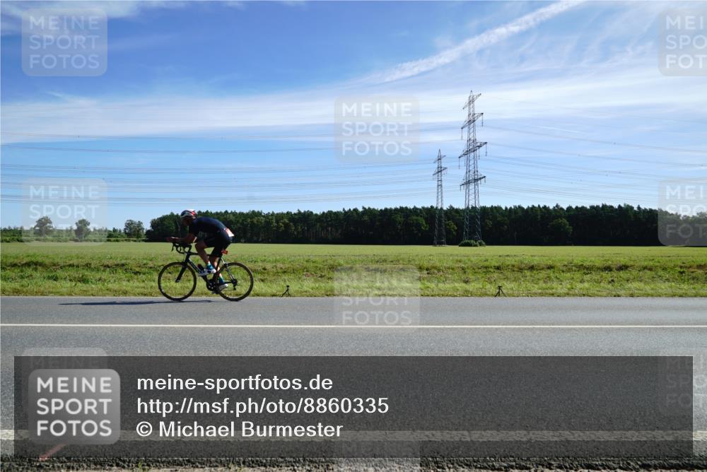 07.09.2025 - 19. Norderstedt Triathlon Michael Burmester http://msf.ph/oto/8860335 07.09.2025 11:48:53 Radfahren 1244, 1267 meine-sportfotos.de