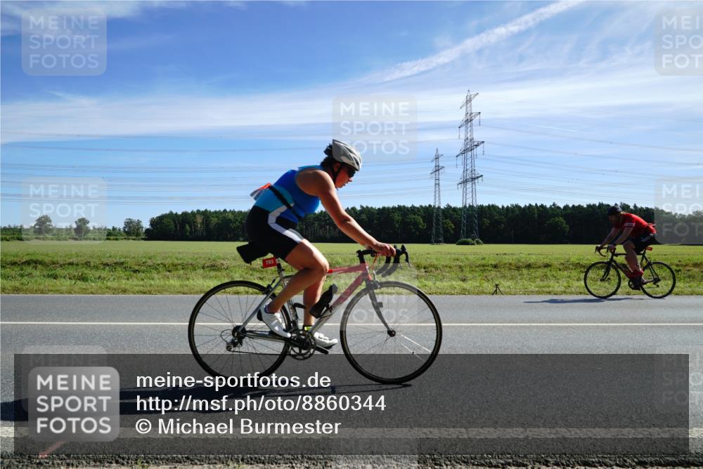 07.09.2025 - 19. Norderstedt Triathlon Michael Burmester http://msf.ph/oto/8860344 07.09.2025 11:48:57 Radfahren 793, 845, 1267 meine-sportfotos.de