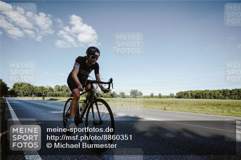 07.09.2025 - 19. Norderstedt Triathlon Michael Burmester http://msf.ph/oto/8860351 07.09.2025 15:52:19 Radfahren 509, 942, 1092, 1097, 1464 meine-sportfotos.de