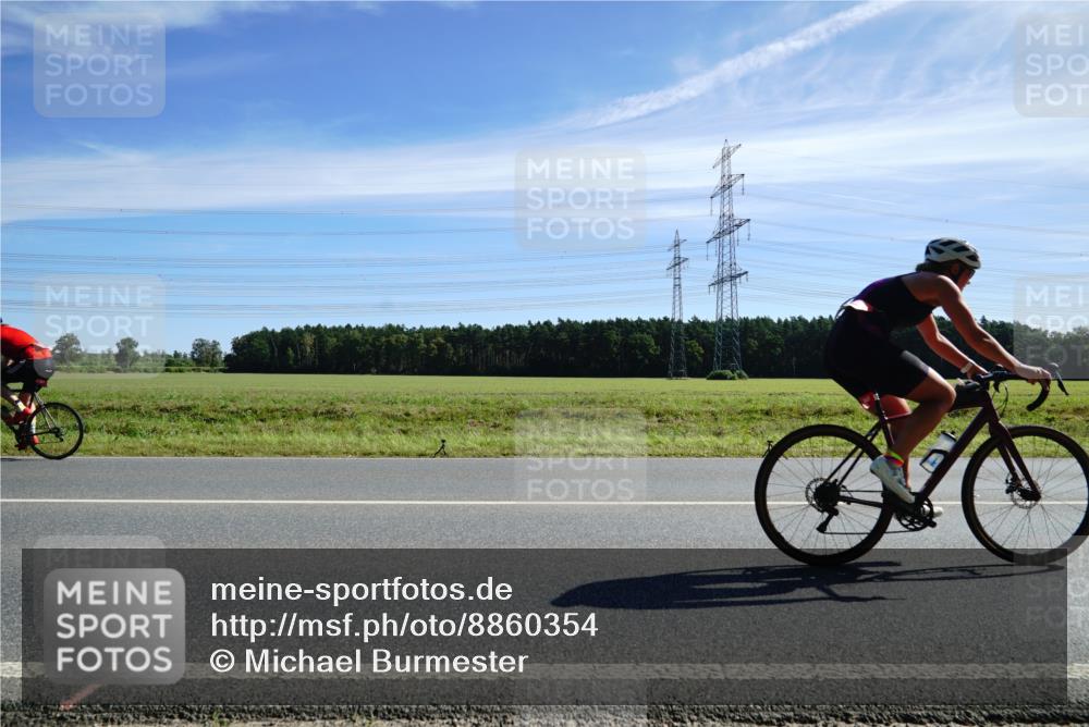 07.09.2025 - 19. Norderstedt Triathlon Michael Burmester http://msf.ph/oto/8860354 07.09.2025 11:48:58 Radfahren 793, 845, 1267 meine-sportfotos.de