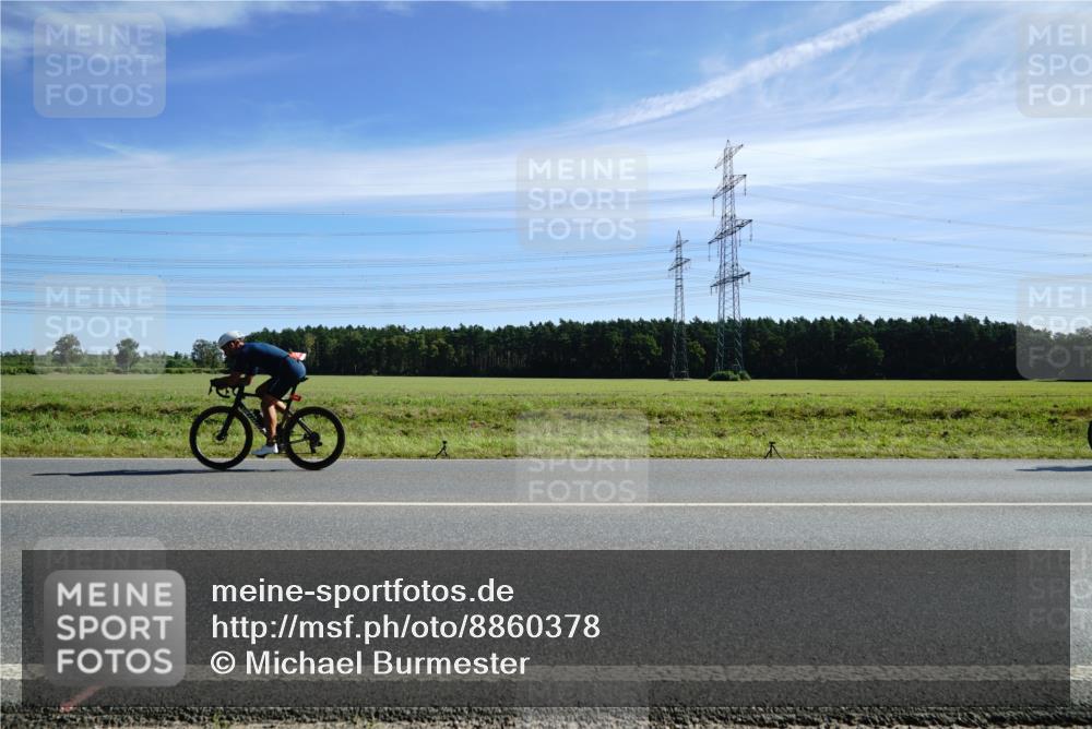 07.09.2025 - 19. Norderstedt Triathlon Michael Burmester http://msf.ph/oto/8860378 07.09.2025 11:49:27 Radfahren  meine-sportfotos.de