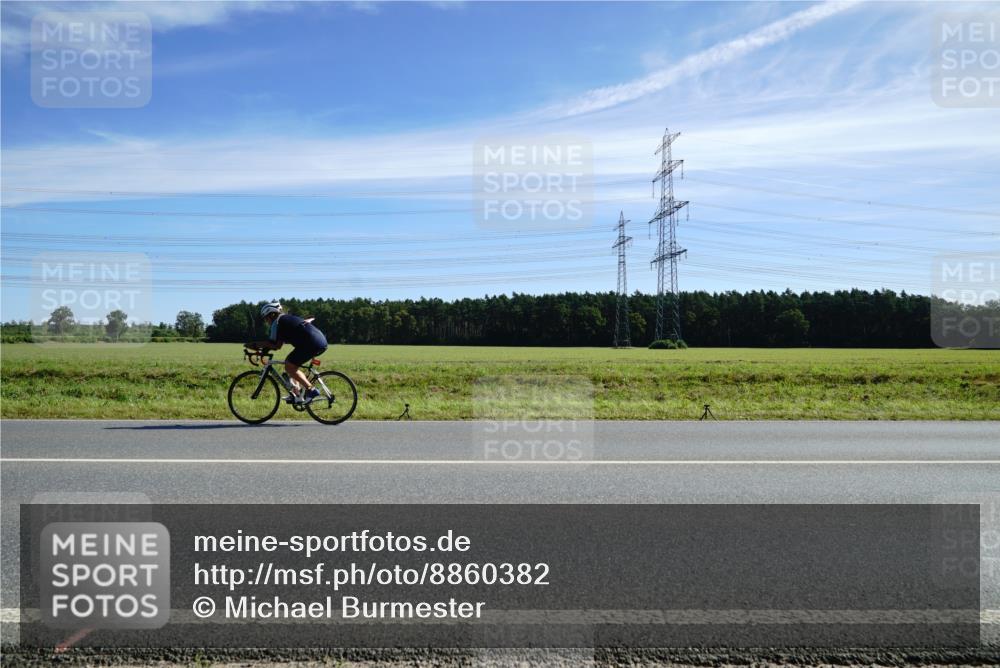 07.09.2025 - 19. Norderstedt Triathlon Michael Burmester http://msf.ph/oto/8860382 07.09.2025 11:49:28 Radfahren  meine-sportfotos.de