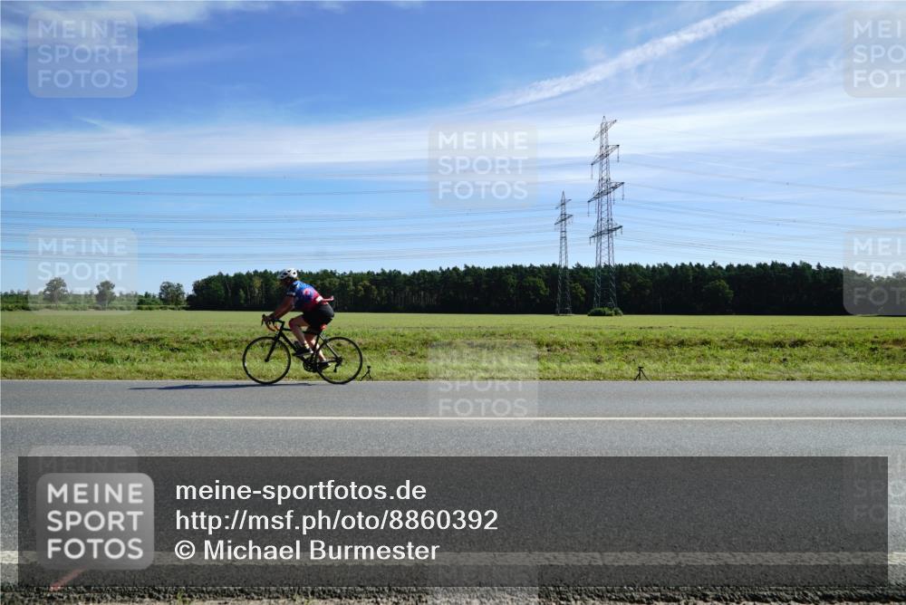 07.09.2025 - 19. Norderstedt Triathlon Michael Burmester http://msf.ph/oto/8860392 07.09.2025 11:49:30 Radfahren  meine-sportfotos.de