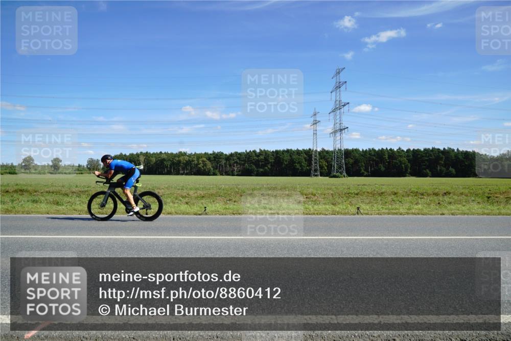 07.09.2025 - 19. Norderstedt Triathlon Michael Burmester http://msf.ph/oto/8860412 07.09.2025 13:50:40 Radfahren 1032, 1471 meine-sportfotos.de