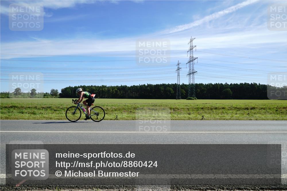 07.09.2025 - 19. Norderstedt Triathlon Michael Burmester http://msf.ph/oto/8860424 07.09.2025 11:50:04 Radfahren  meine-sportfotos.de