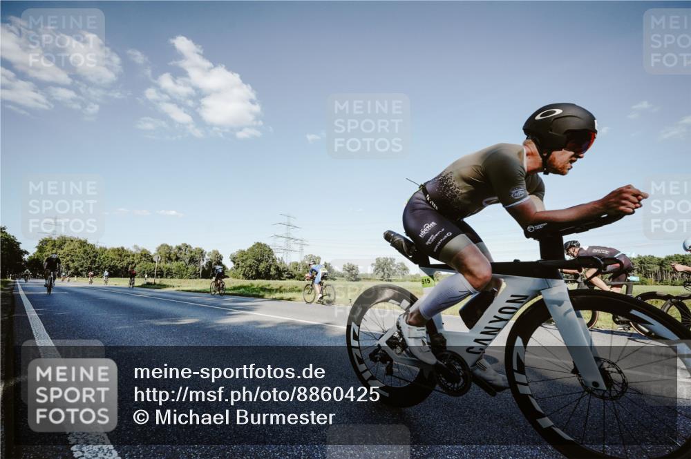 07.09.2025 - 19. Norderstedt Triathlon Michael Burmester http://msf.ph/oto/8860425 07.09.2025 15:52:48 Radfahren 515, 520, 535, 956, 1056, 1096 meine-sportfotos.de
