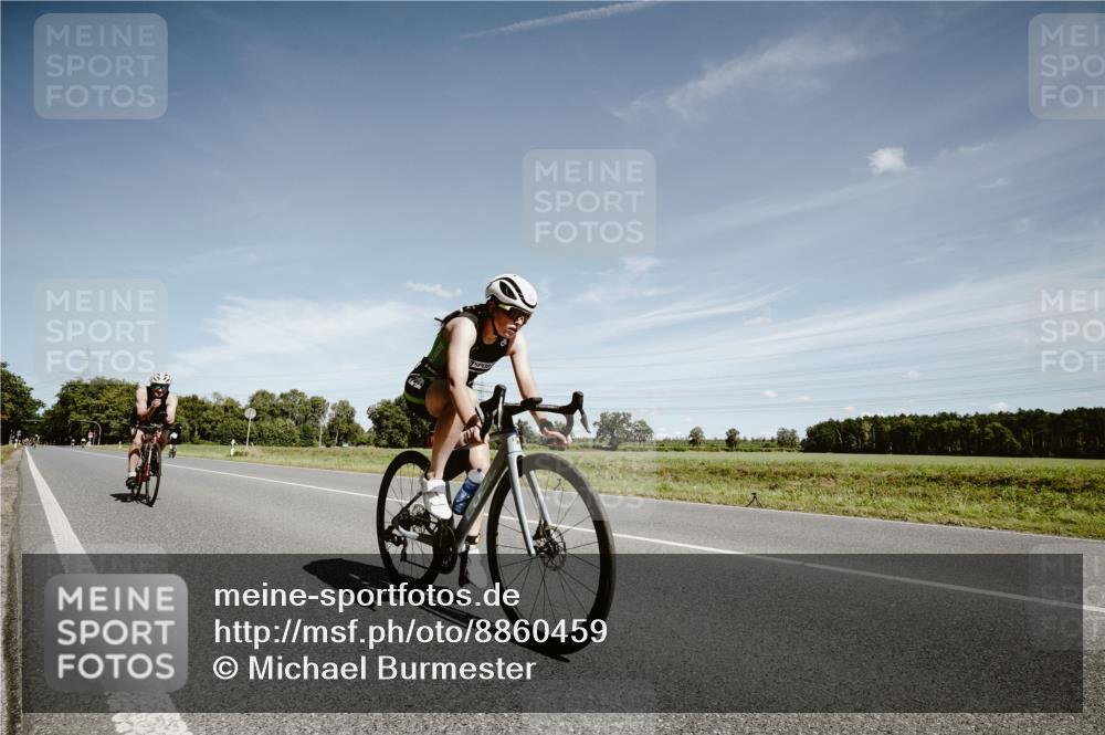 07.09.2025 - 19. Norderstedt Triathlon Michael Burmester http://msf.ph/oto/8860459 07.09.2025 12:56:01 Radfahren 707, 1391 meine-sportfotos.de