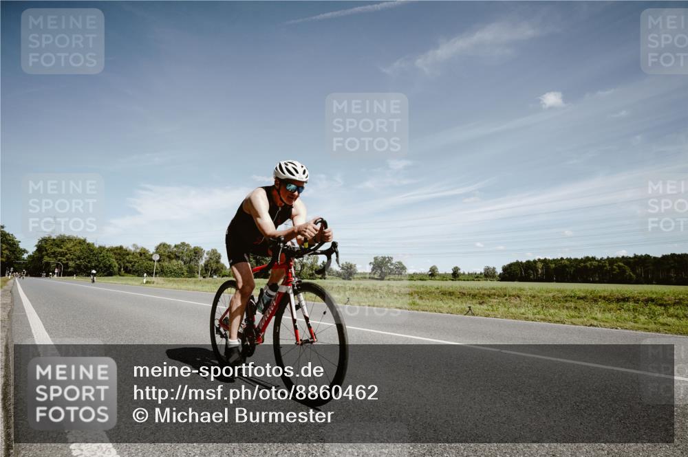 07.09.2025 - 19. Norderstedt Triathlon Michael Burmester http://msf.ph/oto/8860462 07.09.2025 12:56:02 Radfahren 707, 1391 meine-sportfotos.de