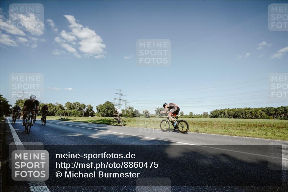 07.09.2025 - 19. Norderstedt Triathlon Michael Burmester http://msf.ph/oto/8860475 07.09.2025 15:53:02 Radfahren 396, 870, 929, 1063, 1409, 1435, 1452, 1614 meine-sportfotos.de