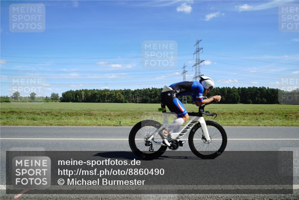 07.09.2025 - 19. Norderstedt Triathlon Michael Burmester http://msf.ph/oto/8860490 07.09.2025 13:51:42 Radfahren 394, 880, 1028, 1041 meine-sportfotos.de