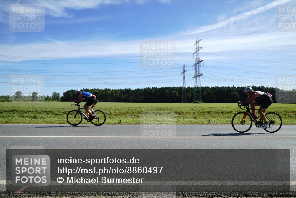 07.09.2025 - 19. Norderstedt Triathlon Michael Burmester http://msf.ph/oto/8860497 07.09.2025 11:51:25 Radfahren  meine-sportfotos.de