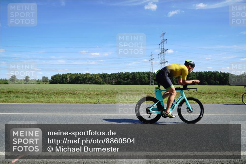 07.09.2025 - 19. Norderstedt Triathlon Michael Burmester http://msf.ph/oto/8860504 07.09.2025 13:51:45 Radfahren 394, 400, 880, 1028, 1041 meine-sportfotos.de