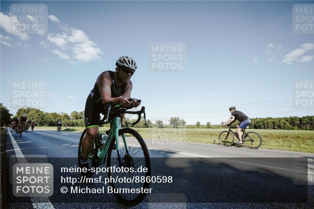 07.09.2025 - 19. Norderstedt Triathlon Michael Burmester http://msf.ph/oto/8860598 07.09.2025 15:53:49 Radfahren 507, 931, 952, 1053, 1072, 1091, 1427, 1553, 1577 meine-sportfotos.de