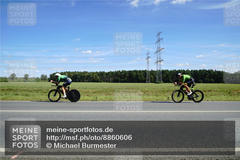 07.09.2025 - 19. Norderstedt Triathlon Michael Burmester http://msf.ph/oto/8860606 07.09.2025 13:52:42 Radfahren  meine-sportfotos.de