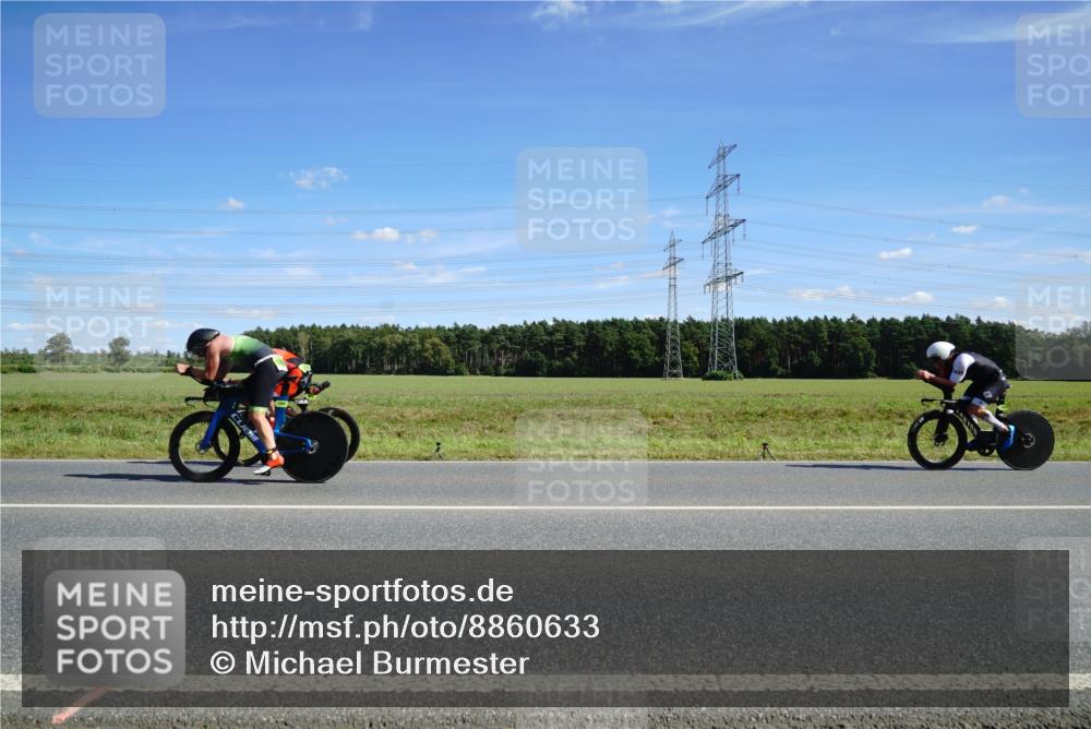 07.09.2025 - 19. Norderstedt Triathlon Michael Burmester http://msf.ph/oto/8860633 07.09.2025 13:53:18 Radfahren  meine-sportfotos.de