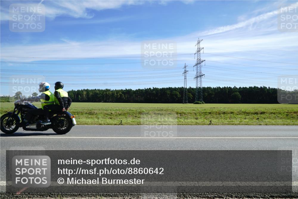 07.09.2025 - 19. Norderstedt Triathlon Michael Burmester http://msf.ph/oto/8860642 07.09.2025 11:52:46 Radfahren  meine-sportfotos.de