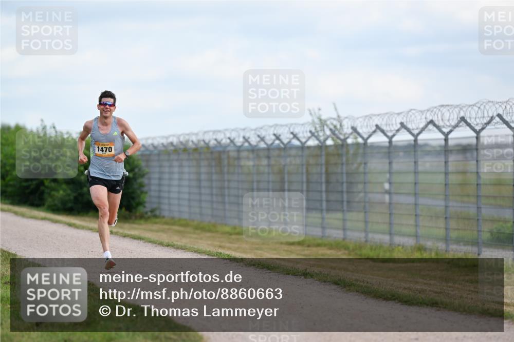 14.09.2025 - Airport Race Dr. Thomas Lammeyer http://msf.ph/oto/8860663 14.09.2025 11:45:55 Laufen 1470 meine-sportfotos.de