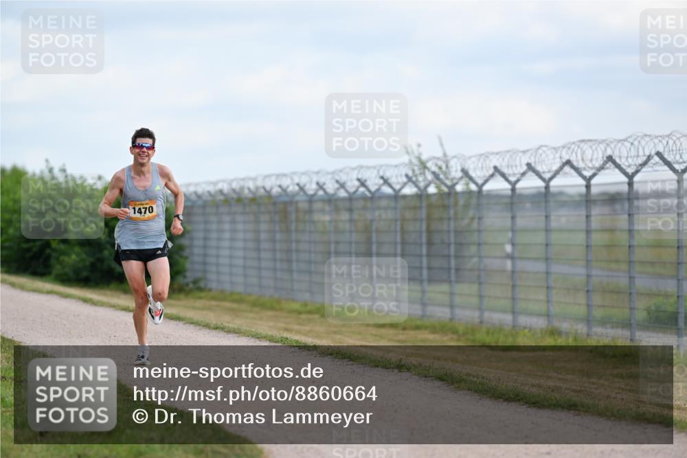 14.09.2025 - Airport Race Dr. Thomas Lammeyer http://msf.ph/oto/8860664 14.09.2025 11:45:55 Laufen 1470 meine-sportfotos.de