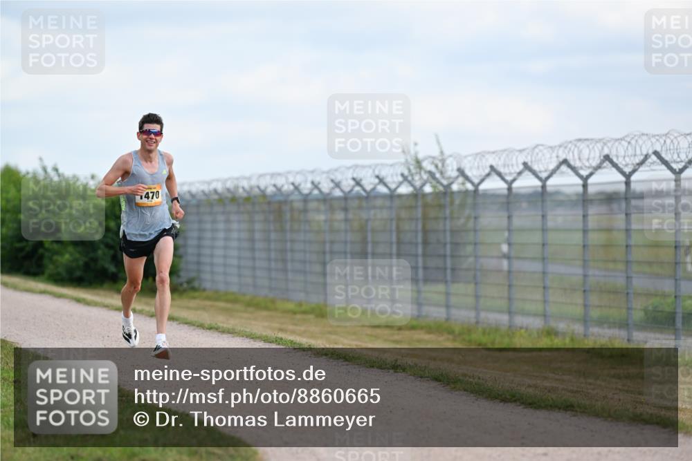 14.09.2025 - Airport Race Dr. Thomas Lammeyer http://msf.ph/oto/8860665 14.09.2025 11:45:55 Laufen 470 meine-sportfotos.de