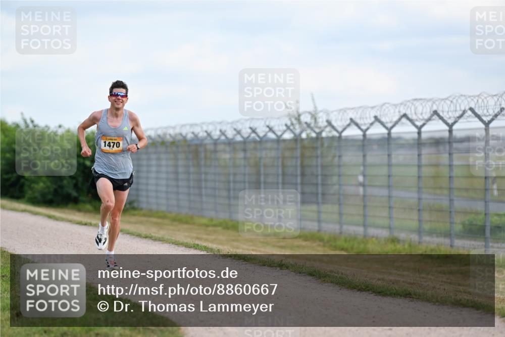 14.09.2025 - Airport Race Dr. Thomas Lammeyer http://msf.ph/oto/8860667 14.09.2025 11:45:55 Laufen 1470 meine-sportfotos.de