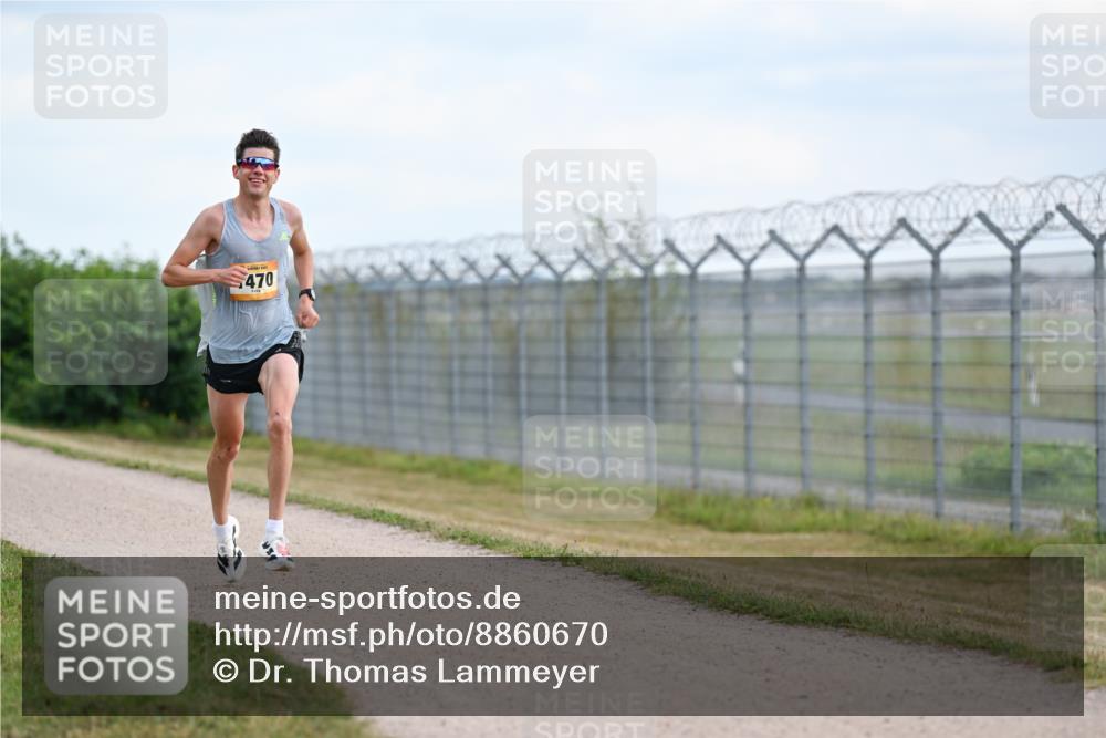 14.09.2025 - Airport Race Dr. Thomas Lammeyer http://msf.ph/oto/8860670 14.09.2025 11:45:56 Laufen 470 meine-sportfotos.de