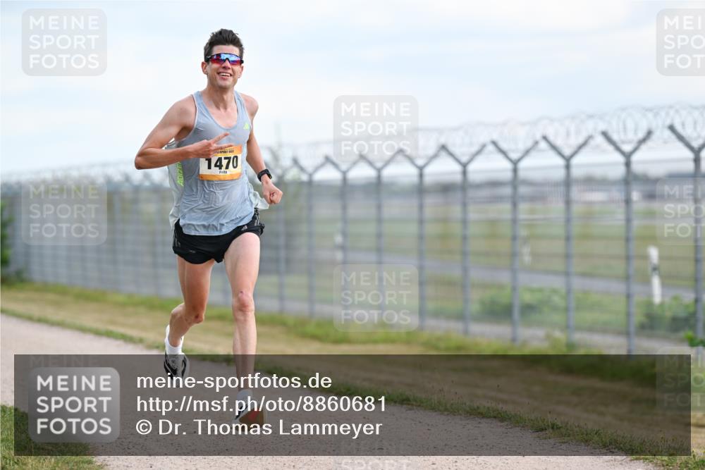 14.09.2025 - Airport Race Dr. Thomas Lammeyer http://msf.ph/oto/8860681 14.09.2025 11:45:57 Laufen 1470 meine-sportfotos.de