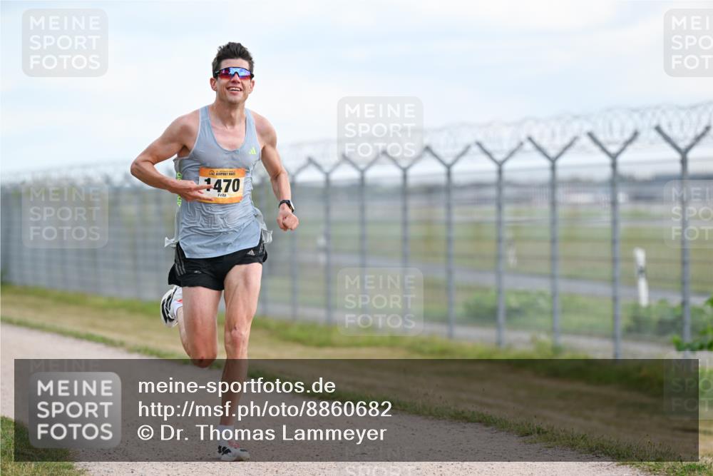14.09.2025 - Airport Race Dr. Thomas Lammeyer http://msf.ph/oto/8860682 14.09.2025 11:45:57 Laufen 1470 meine-sportfotos.de