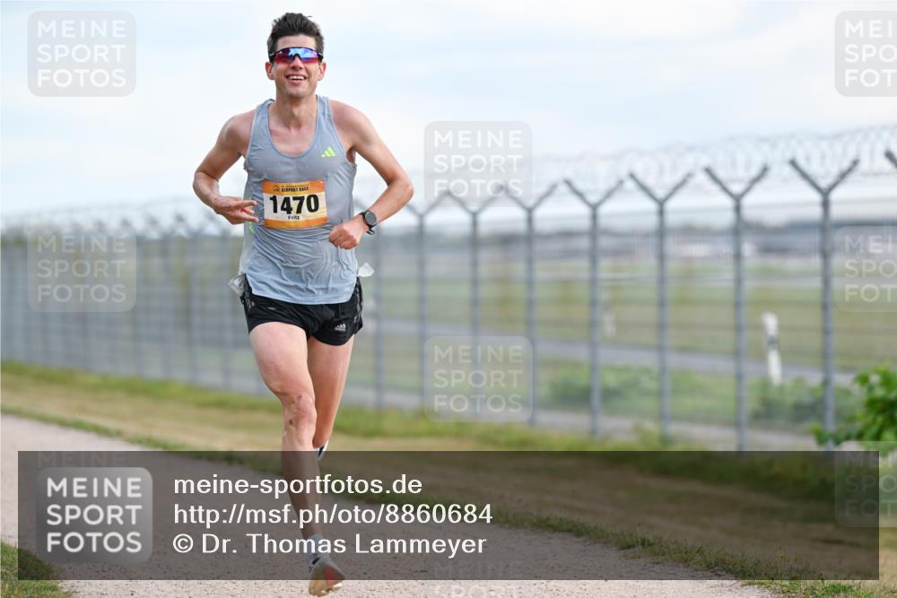 14.09.2025 - Airport Race Dr. Thomas Lammeyer http://msf.ph/oto/8860684 14.09.2025 11:45:58 Laufen 1470 meine-sportfotos.de