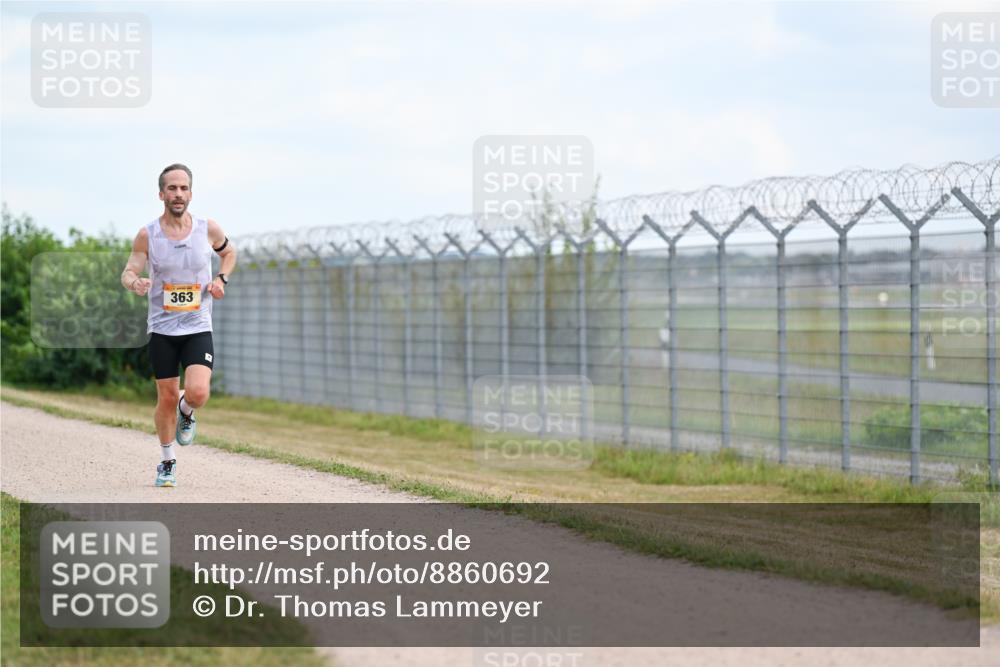 14.09.2025 - Airport Race Dr. Thomas Lammeyer http://msf.ph/oto/8860692 14.09.2025 11:48:41 Laufen 363 meine-sportfotos.de