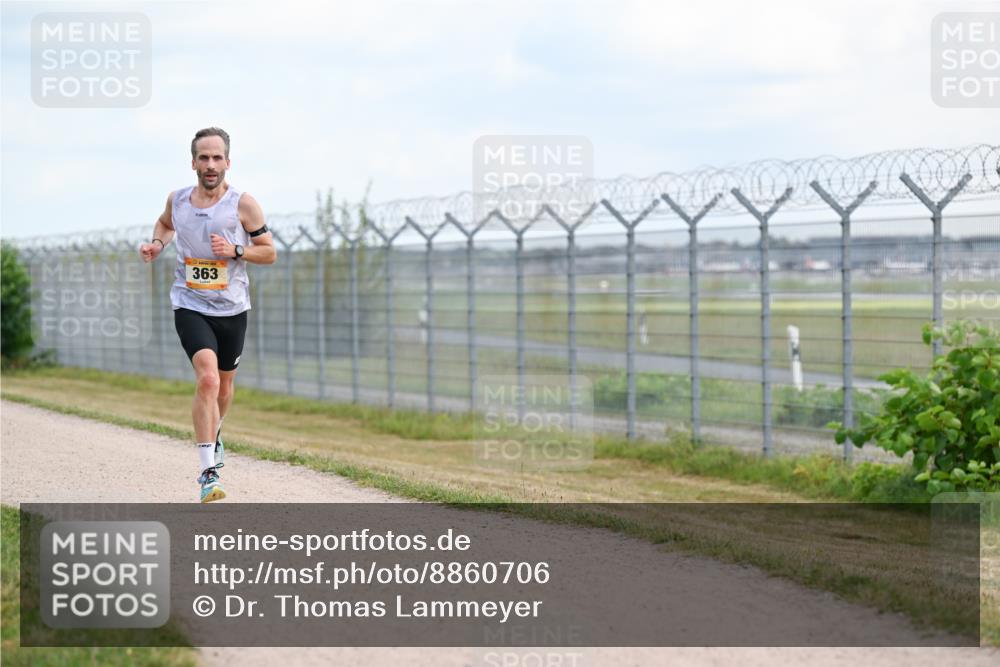 14.09.2025 - Airport Race Dr. Thomas Lammeyer http://msf.ph/oto/8860706 14.09.2025 11:48:43 Laufen 363 meine-sportfotos.de